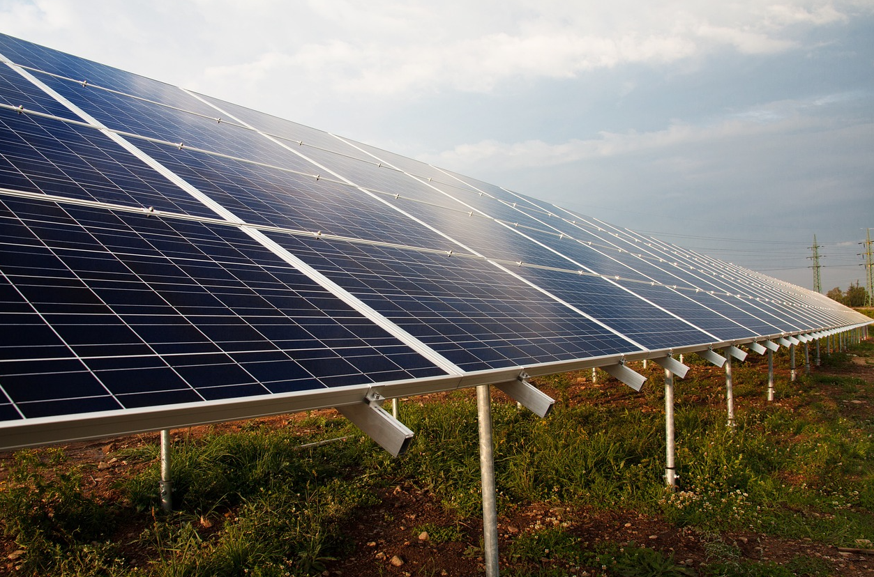ESPAÑA COMO RECEPTORA DE LA INVERSIÓN EXTRANJERA DE ENERGÍAS RENOVABLES